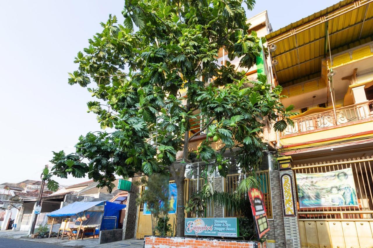 Homestay Gayatri Sawojajar Near Univ Negeri Malang Kampus 2 Mitra Reddoorz Exterior foto